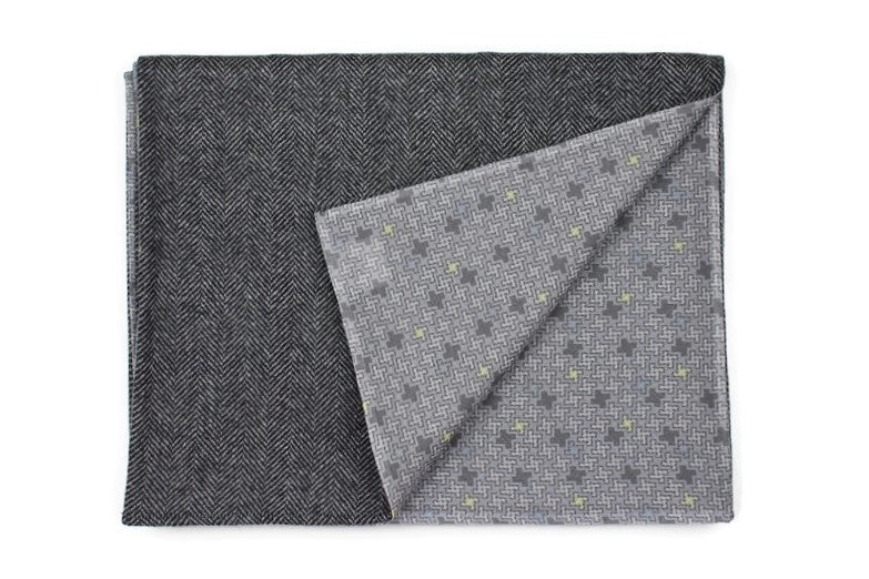 Premium Herringbone Wool Men´s Scarf with Print on Cotton & Silk